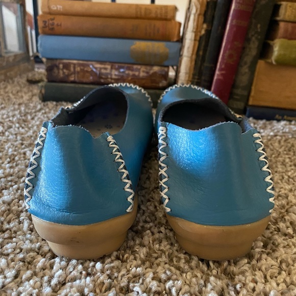 Leather slip on flats with cute remote control soles - Picture 3 of 10